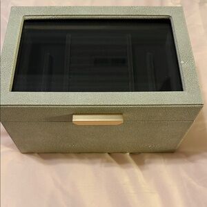 Elegant Cream Textured Jewelry Box with Glass Lid